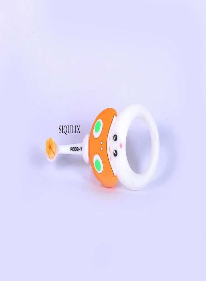SIQULIX فرشاة أسنان سيكوليكس للأطفال (من 3 إلى 8 سنوات) مع كوب شفط، طقم من قطعتين | شعيرات مدببة فائقة النعومة للأسنان اللبنية والدائمة | مع مكشطة للسان ومادة خالية من مادة BPA (طقم من قطعتين) - Image 5